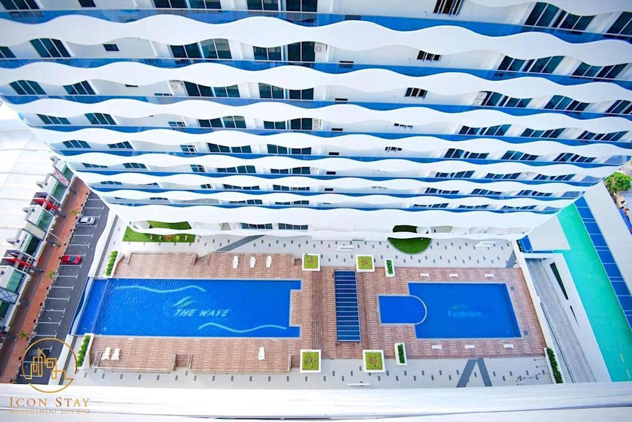 The Wave Suites Melaka Buitenkant foto